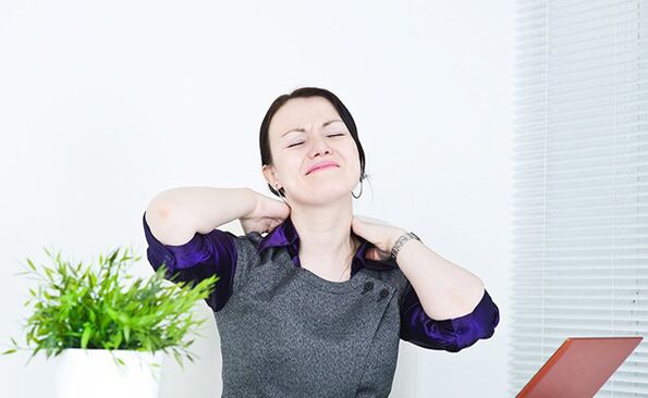 dolor de cuello debido a osteocondrosis foto 2